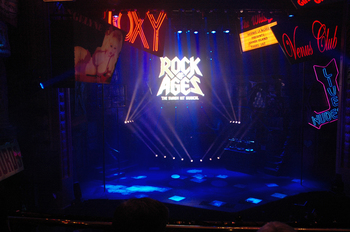Rock Of Ages開演前の舞台②.JPG